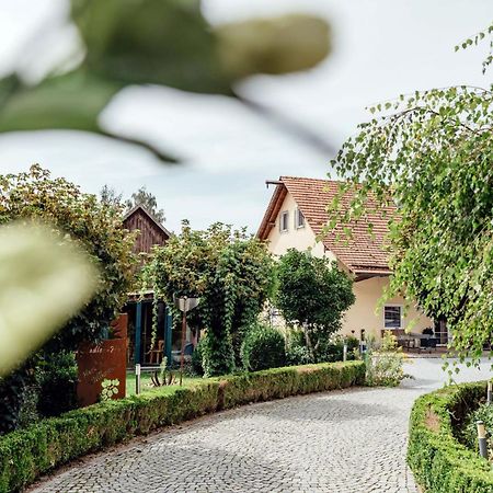 Stadler Hof Aparthotel Großgundertshausen Екстериор снимка