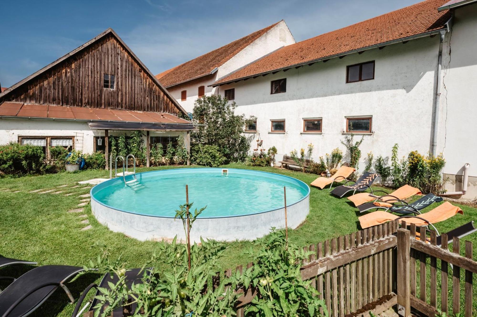 Stadler Hof Aparthotel Großgundertshausen Екстериор снимка